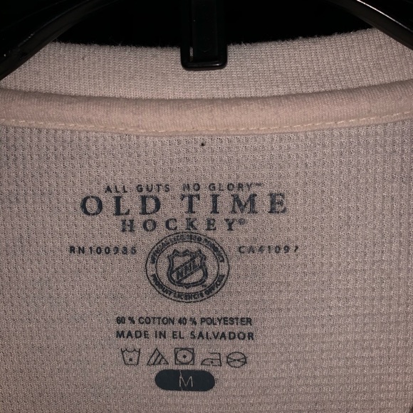 Red wings long sleeve top - Picture 3 of 3